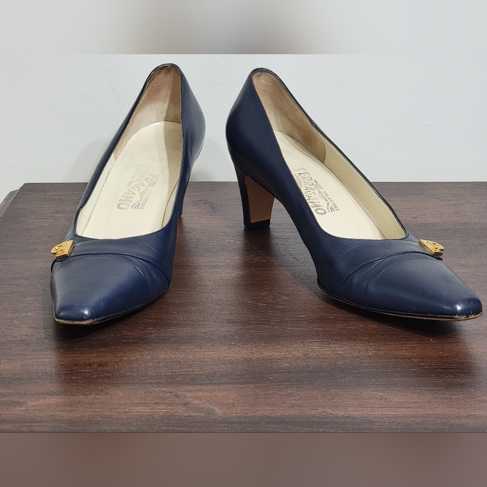 Salvatore Ferragamo Made in Italy Navy Blue Leather Pumps Women's Size 10 2A - Picture 5 of 14